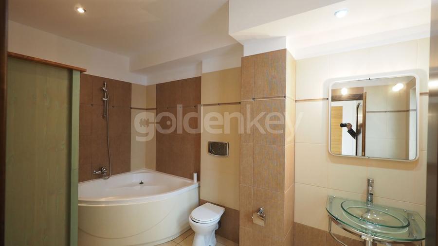 Vedere panoramica! Duplex cu 6 camere pe strada linistita, 350mp - 21