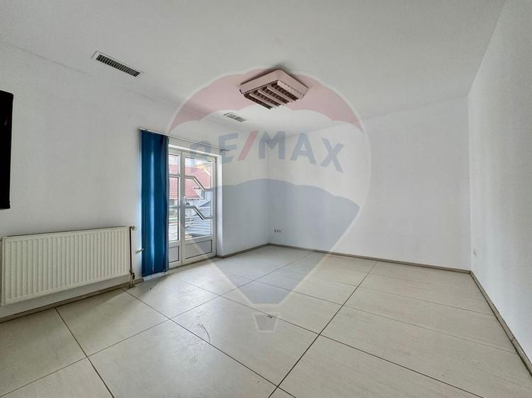 Casă / Vilă cu 7 camere de vânzare în zona Elisabetin - 7