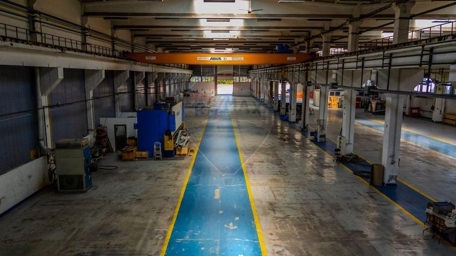 2 tronsoane hala |2 poduri rulante 10/18 T, Parcare, Productie\depozit - 3