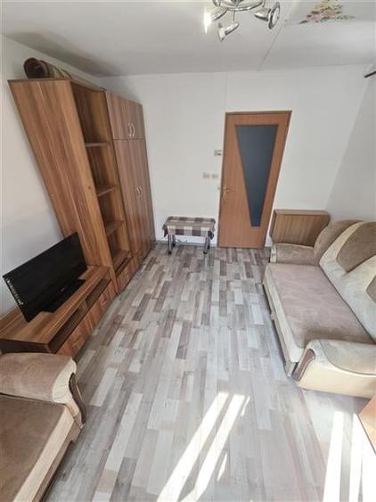 Garsoniera, zona Tractorul - 4