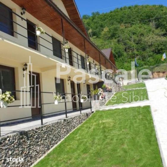 VILA - PENSIUNE DE VANZARE - CLISURA DUNARII DUBOVA - 3