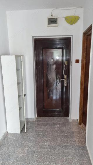 Inchiriez garsoniera - 6