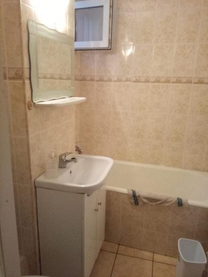 Garsonieră decomandată în Central