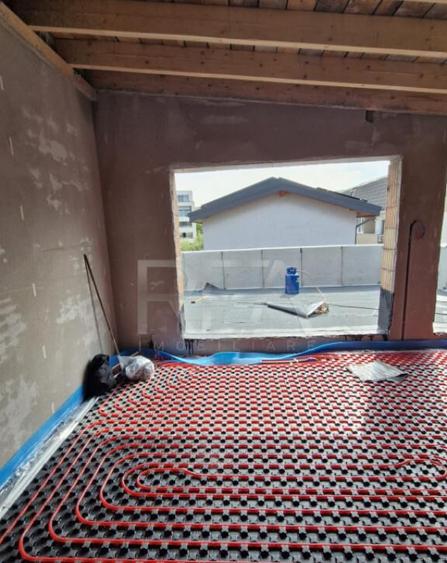 Duplex aproape de mijloacele de transport in cartierul Sal - 1