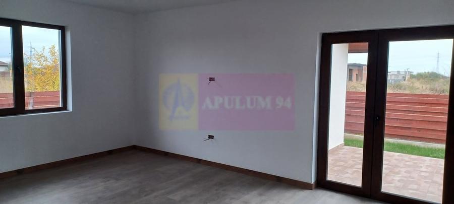 Sabareni, casa noua, 3 camere, 2 bai, bucatarie, terasa, pivnita - 6