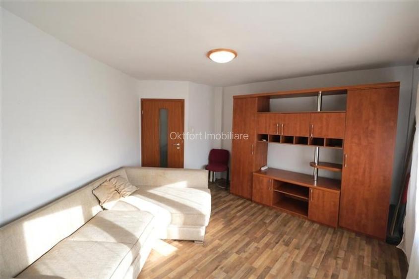 Apartament cu 2 camere decomandat, zona Bucovinei Apartament cu 2 camere decomandat, zona Bucovinei