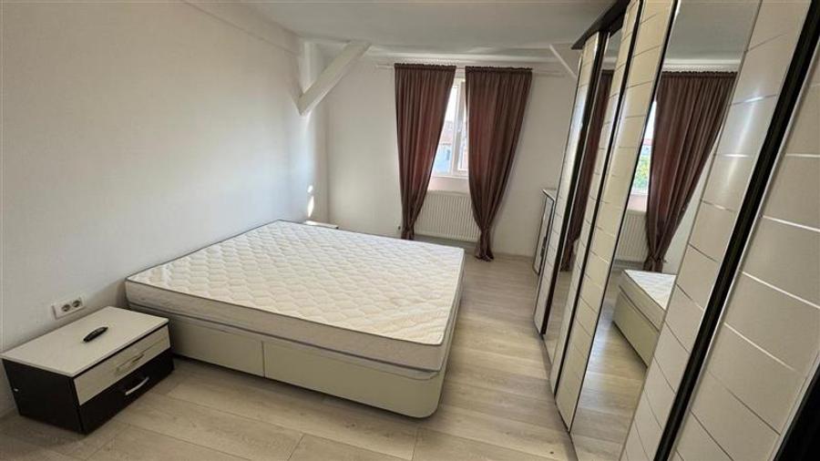 Apartament 2 camere , centrala proprie , zona Girocului - 5