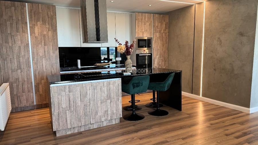 Apartament cu 3 camere semidecomandat în Mihai Bravu Apartament cu 3 camere semidecomandat în Mihai Bravu