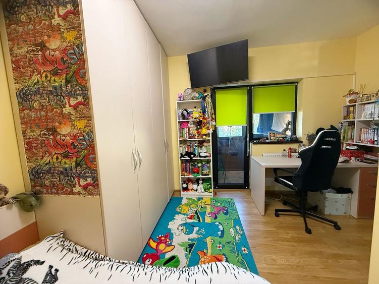 Duplex Mobilat / 4 Camere / 2 Bai / Teren 200 mp - 23