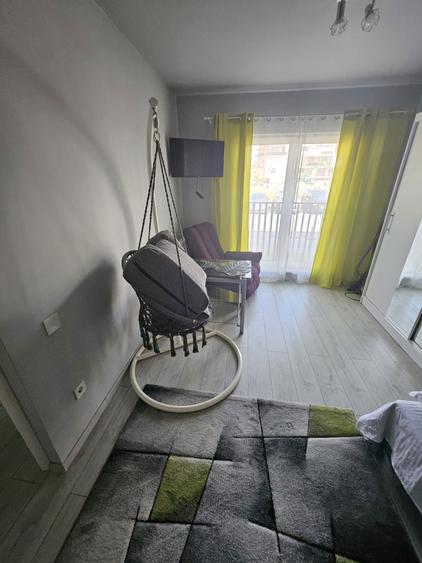 Inchiriez ap 40 mp cu o camera - 1