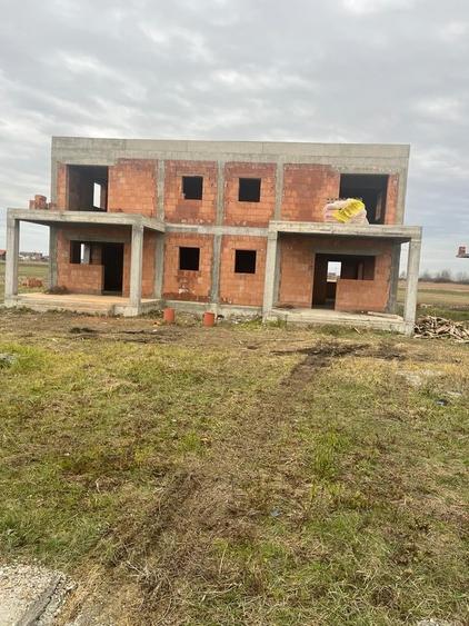 Duplex  intreg la rosu in Mosnita Veche - 7