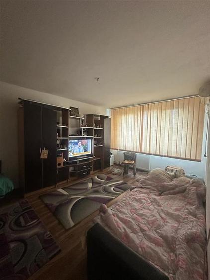 Apartament 4 camere - Sector 4 - 3