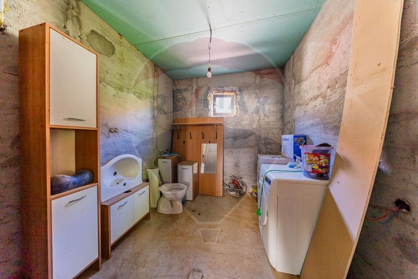 Casă+teren 2880 mp de vanzare in Tipar la 12 km de Chisineu Cris - 9