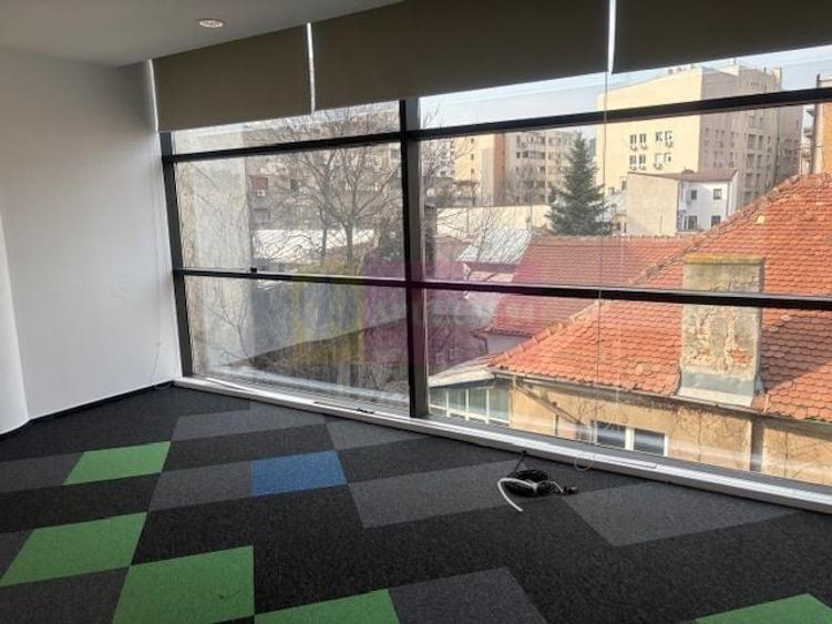 Spatiu birouri Universitate. - 6