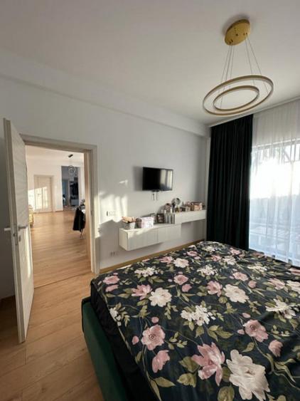 Casă cu 3 camere cu Teren 305 Mp în Central
