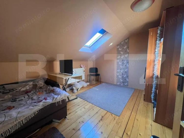 Vand casa cu 3 camere singur in curte p+m in Dambul Pietros - 4