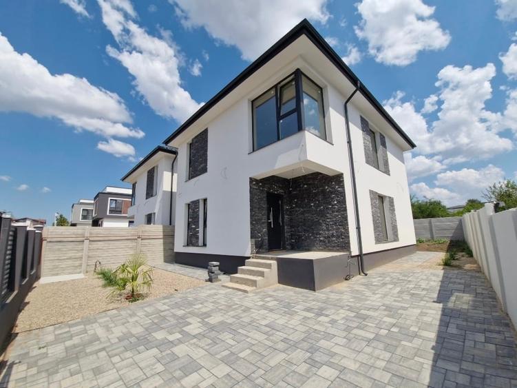 Vila lux, str Pădurii-Lebada, 5 camere, 3 bai, curent 380 kw, COMISION  0padurii - 14