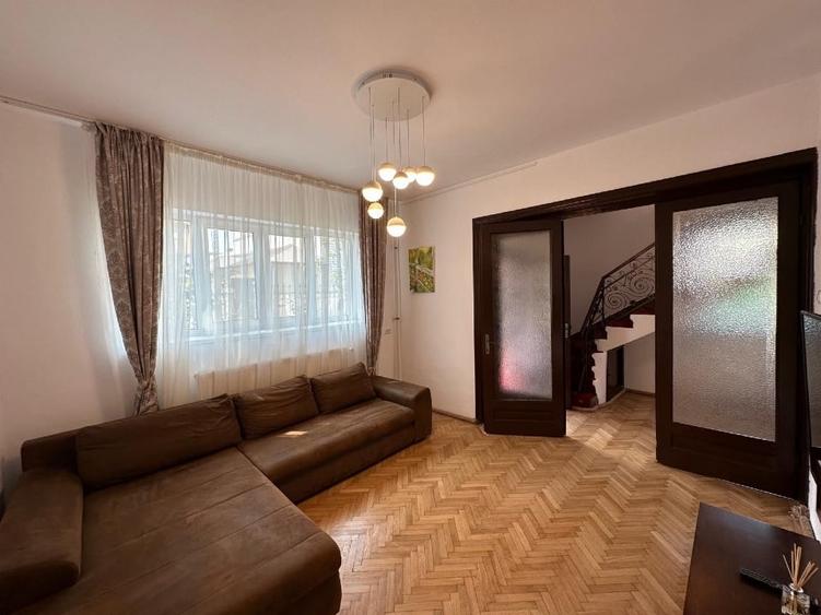 Casa cu etaj in zona Parcului Circului complet mobilata curte amenajata zona Tei - 6