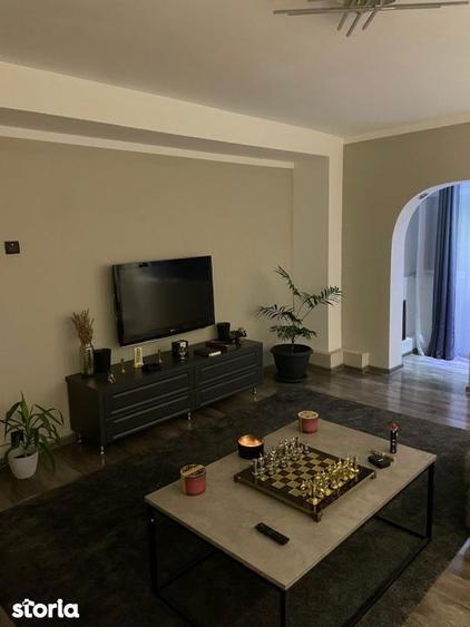 Apartament 3 Camere Decomandat, 80 mp, Etaj 2 - Zona Clubul Sportiv, T - 6