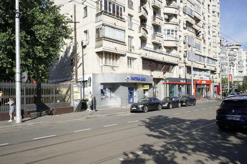Spatiul comercial 100 mpu str.Sf Vineri colt cu B-dul Corneliu Coposu - 3