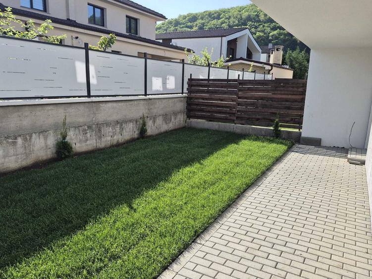 PersoanaFizica Vand Casa Floresti SubCetate Baza Sportiva Parc Poligon - 7