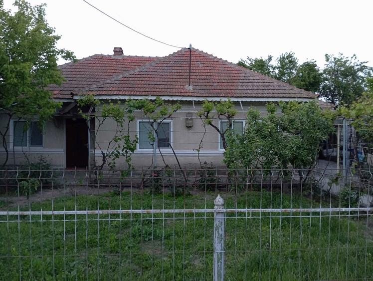 Vand casa in zona Fetesti - 2