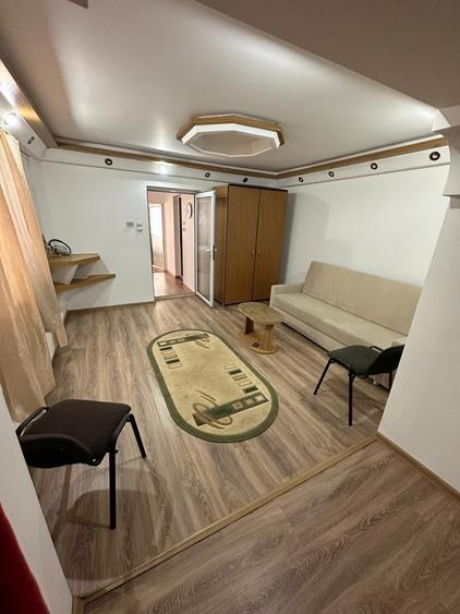 CASA SINGUR CURTE ZONA SCHEI - 8