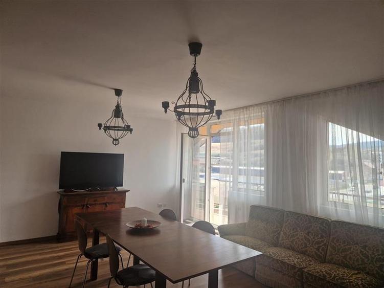 Cluj, Floresti apartament 4 camere, negociabil - 2