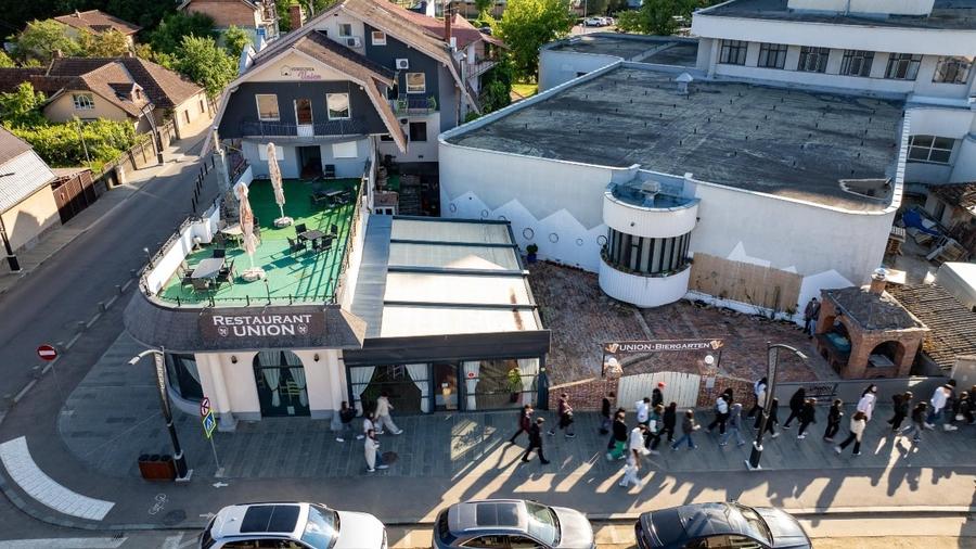 InBAILE FELIX ultracentral vindem restaurant 300 locuri impreuns cu 30 locuri de - 4