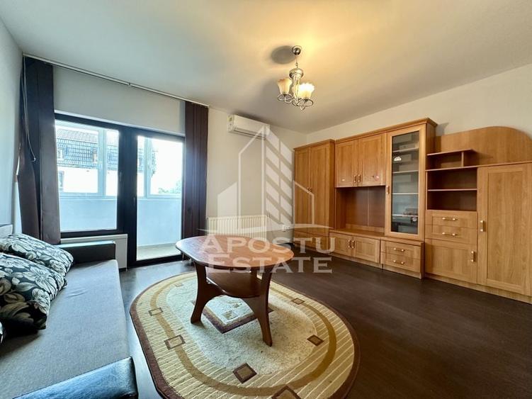 Apartament decomandat cu 2 camere, etajul intai, Girocului - 4