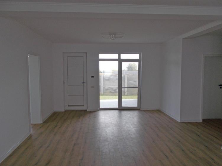 Casa pe parter, Mosnita Veche, 4 camere, 103mp util, 742mp teren - 3