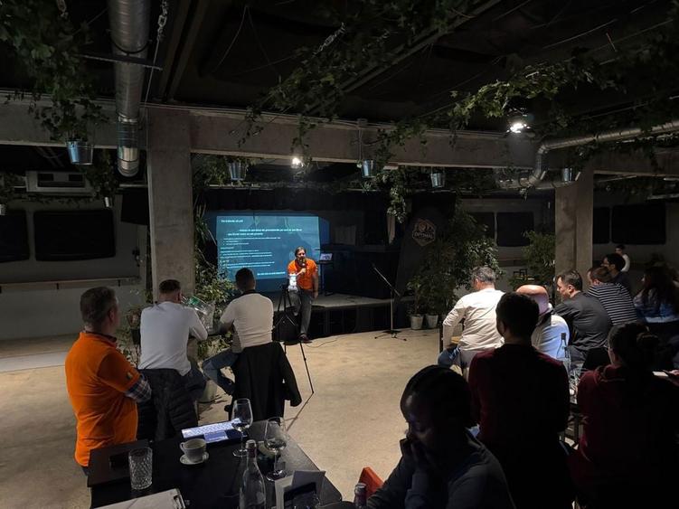 Oclu Events - spatiu corporate, majorate, petreceri, karaoke, lansari - 7