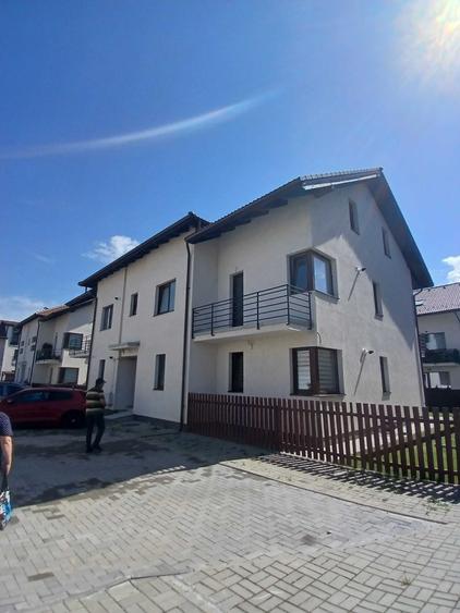 Apartament cu 2 camere decomandat în IAR
