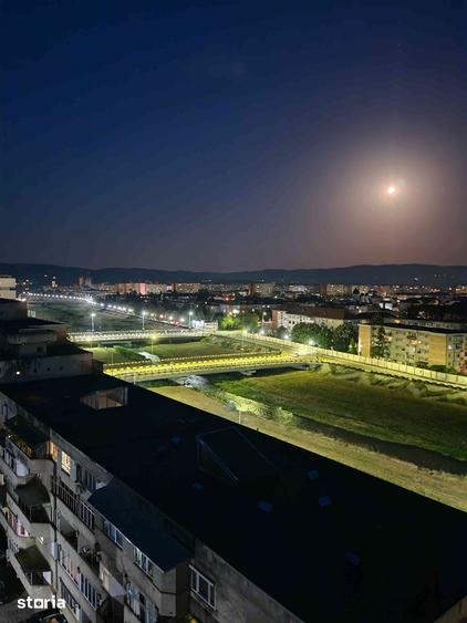 Apartament cu 3 camere decomandat în Central