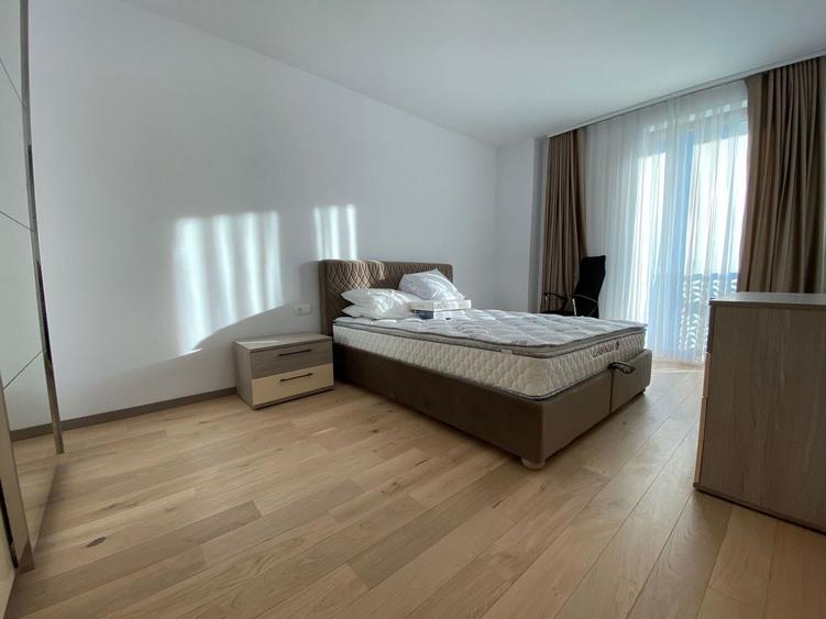 Apartament cu 3 camere decomandat în Take Ionescu