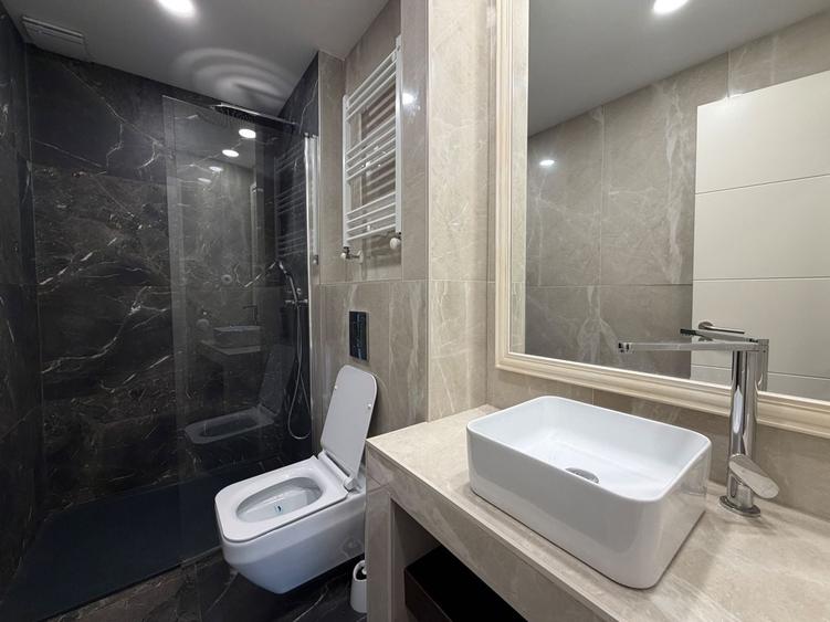 Apartament cu 3 camere decomandat, mobilat în Pipera