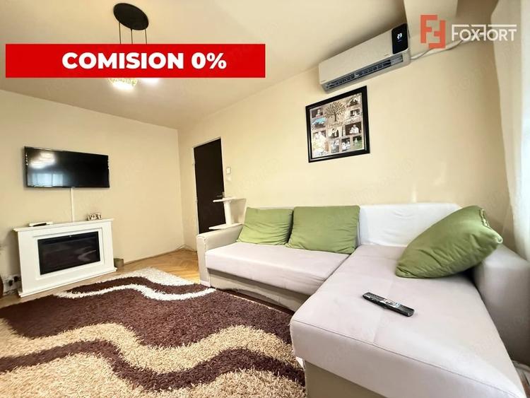 Apartament cu 3 camere semidecomandat în Lipovei