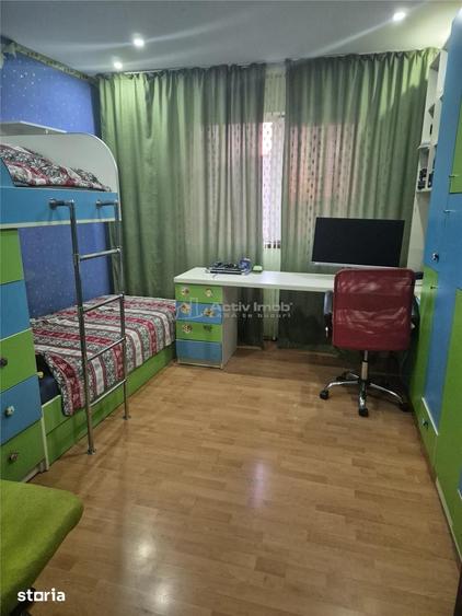 Apartament cu 3 camere în Aradul Nou