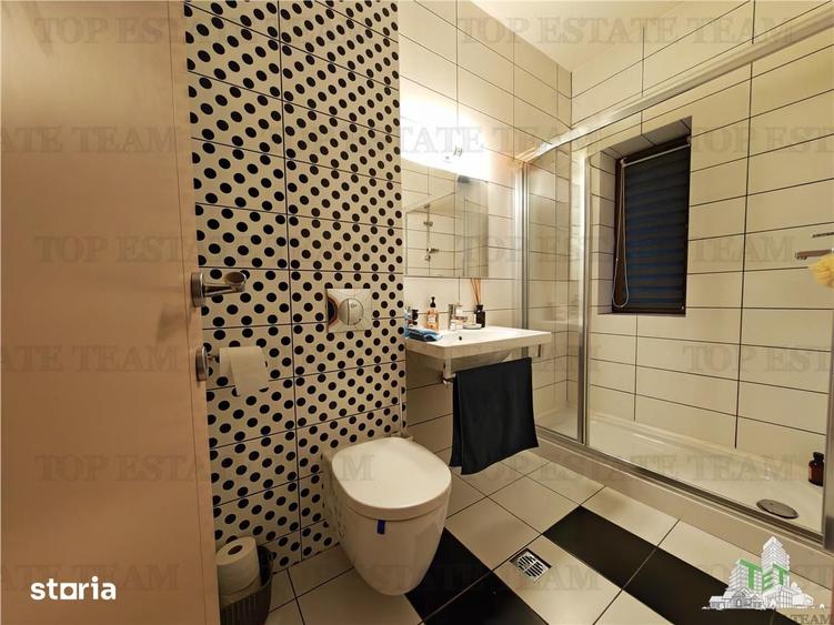 Casă cu 6 camere cu Teren 1000 Mp în Corbeanca