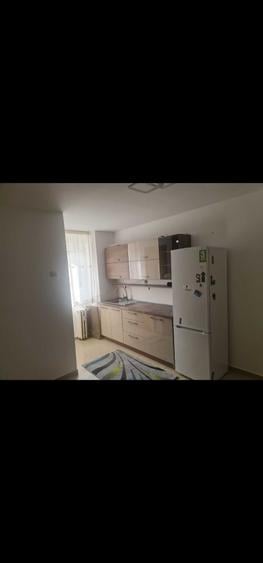 Apartament cu 3 camere decomandat în Decebal