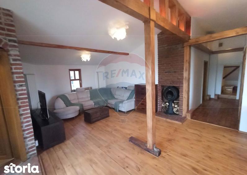 Apartament cu 5 camere în Eminescu
