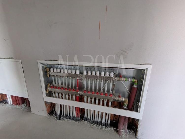 Casă individuală cu 4 camere cu Canalizare în Cihei