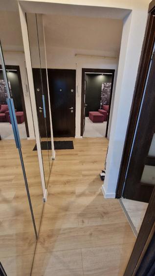 Apartament cu 2 camere semidecomandat în Siderurgiștilor