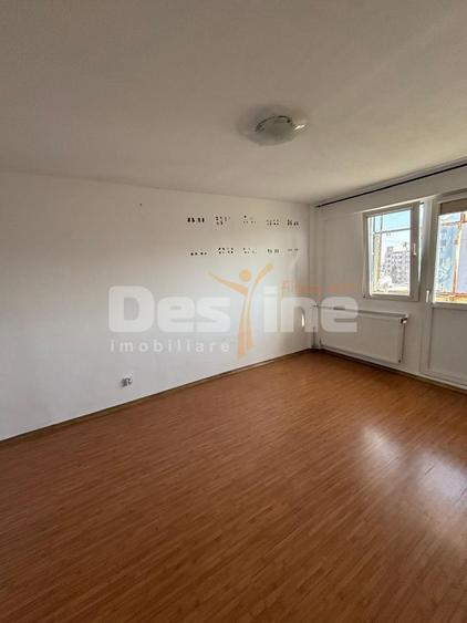 Apartament cu 2 camere decomandat, mobilat în P-ța Gorjului