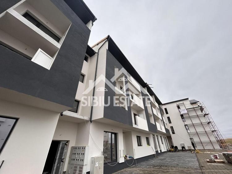 Apartament cu 3 camere decomandat în Șelimbăr — fotografia 1