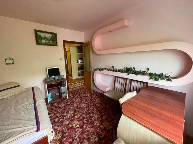 Garsonieră decomandată în Mehala