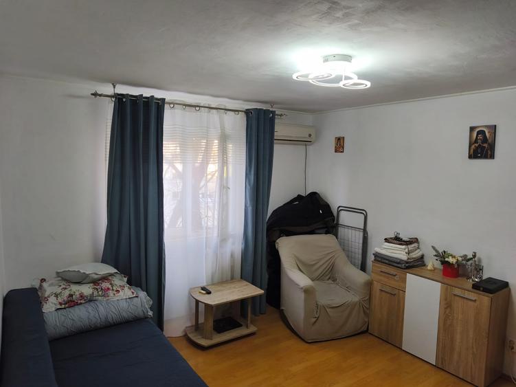 Apartament cu 2 camere semidecomandat în Berceni