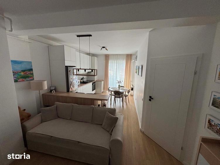 2 camere de vanzare strada Campina, bloc nou, lift, terasa 6 mp - 8