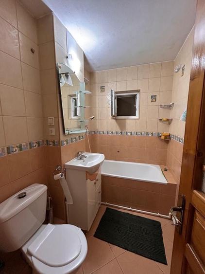 Apartament cu 2 camere semidecomandat în Obcini