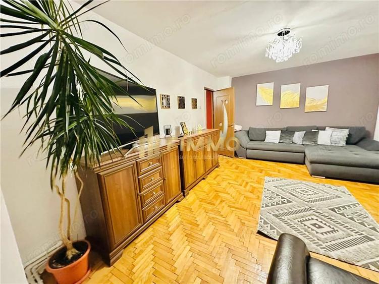 Apartament cu 4 camere decomandat în Obcini